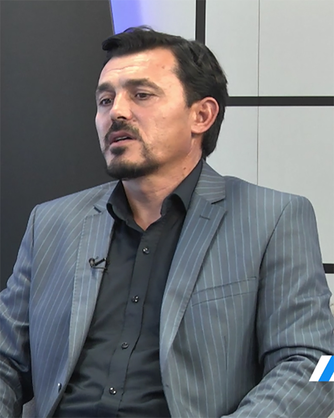 Böyük alimlər ilk olaraq peyğəmbərin (s) əxlaqına diqqət çəkirlər