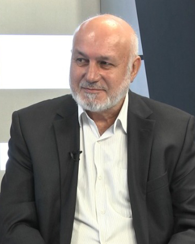 Mədəni xalqlarda ədəbiyyatın başlanğıcı Allahın tərifi ilə olub