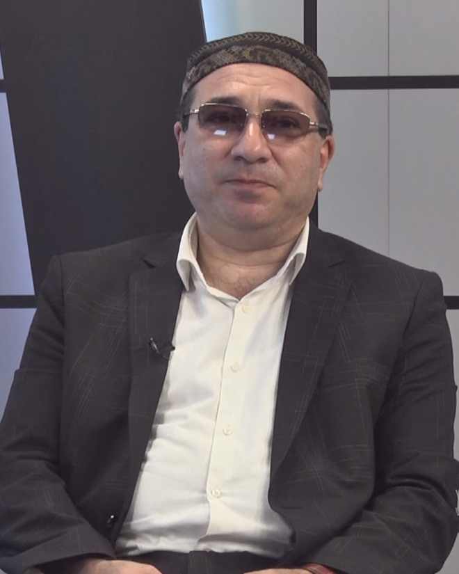 Sənə doğru açılan əllərimin kölgəsinə